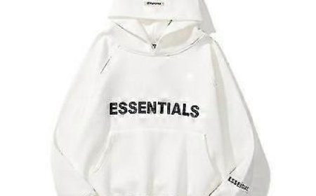 Essentials Hoodie – A Modern Classic for Every Wardrobe