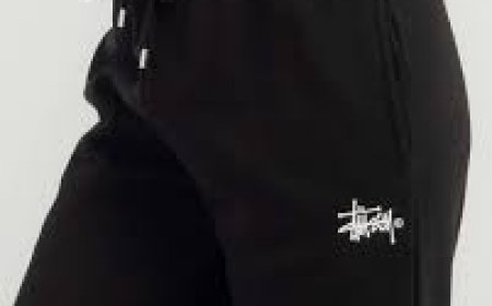Jogging Stussy: The Ultimate Fusion of Function, Fashion, and Street Culture