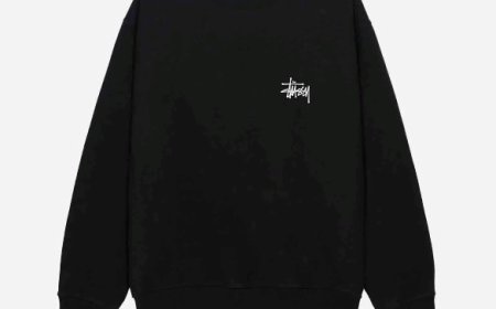Comfort Meets Cool: A Deep Dive into Stussy Sweatshirts