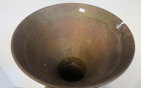 Spittoon: Essential Tool for Coffee Cupping