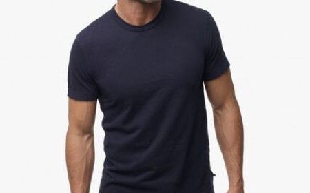 The Versatile Comfort of a Knit Crew Neck T-Shirt